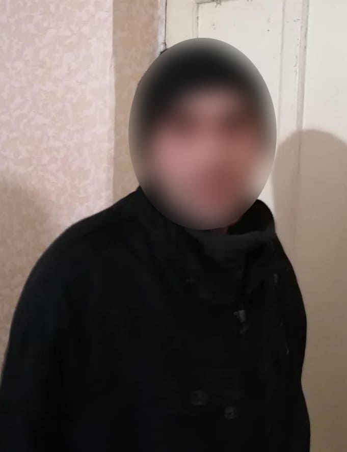 В Запорожской области мужчина ограбил в подъезде пенсионерку